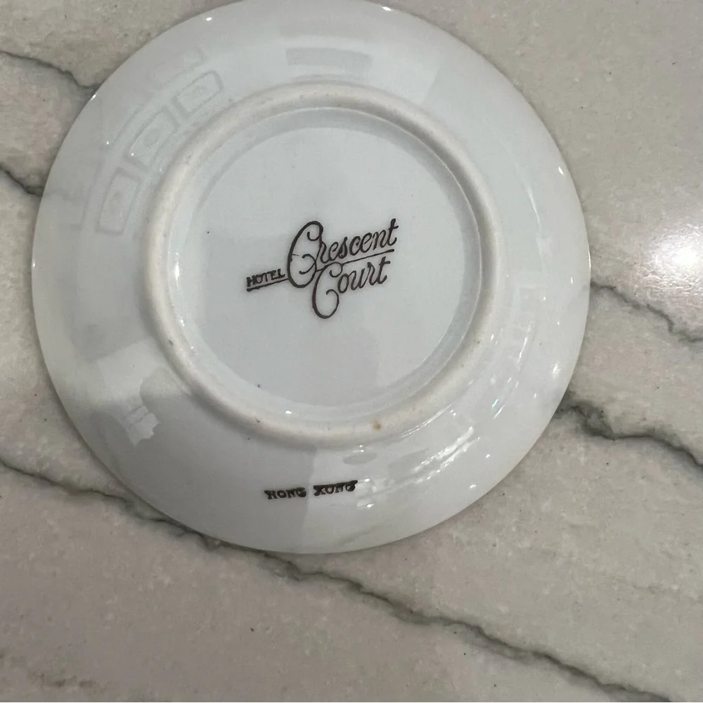 Crescent Court Hotel Made in Hong Kong Dish - Picture 5 of 13